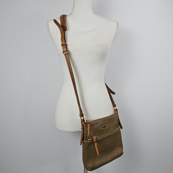 Dooney & Bourke Dillen taupe letter carrier H 8.5" x W 2" x L 8.25" - Picture 4 of 16